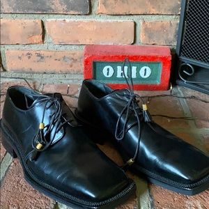 Men’s fine leather shoes.